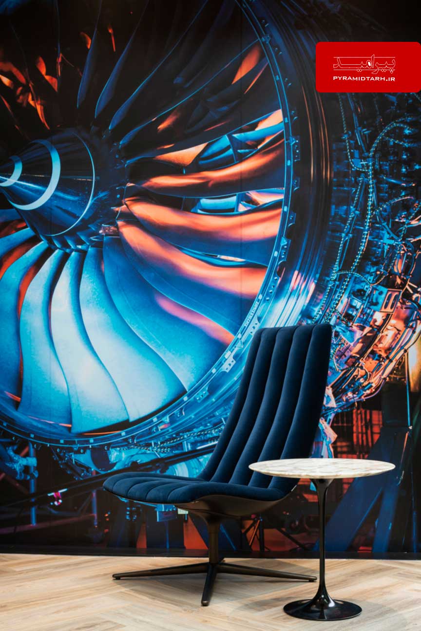 معماری و دکوراسیون فضای داخلی شرکت Rolls Royce & Partners با استفاده از رنگ های خنثی